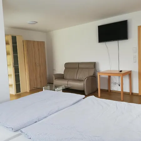 Weishaupt Apartment *